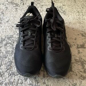 Nike Downshifter 12 Women’s Shoes NWT SZ 9